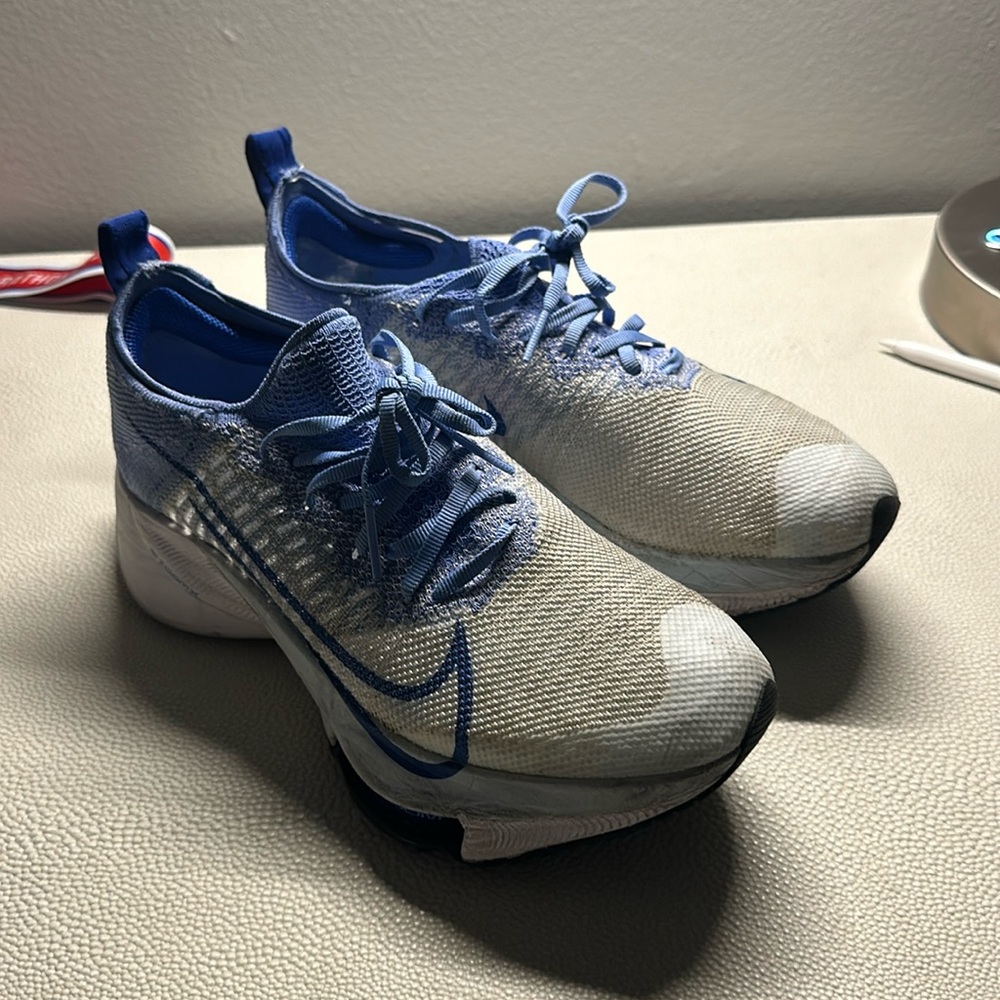 review nike zoom tempo next